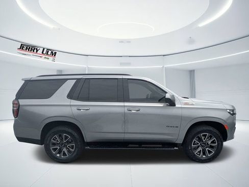 Used 2023 Chevrolet Tahoe Z71 AWD/4WD image 2