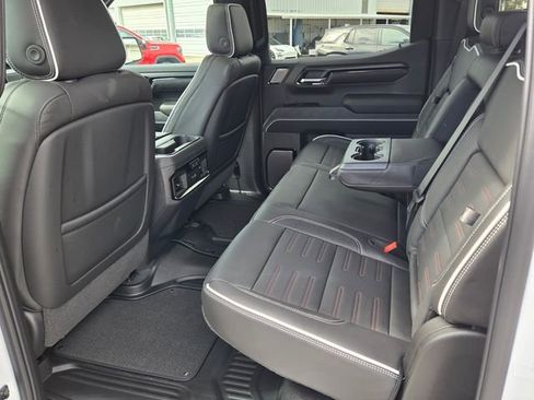 New 2026 GMC Sierra 1500 AT4X AWD/4WD image 8