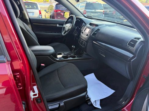 Used 2014 Kia Sorento LX AWD/4WD image 13