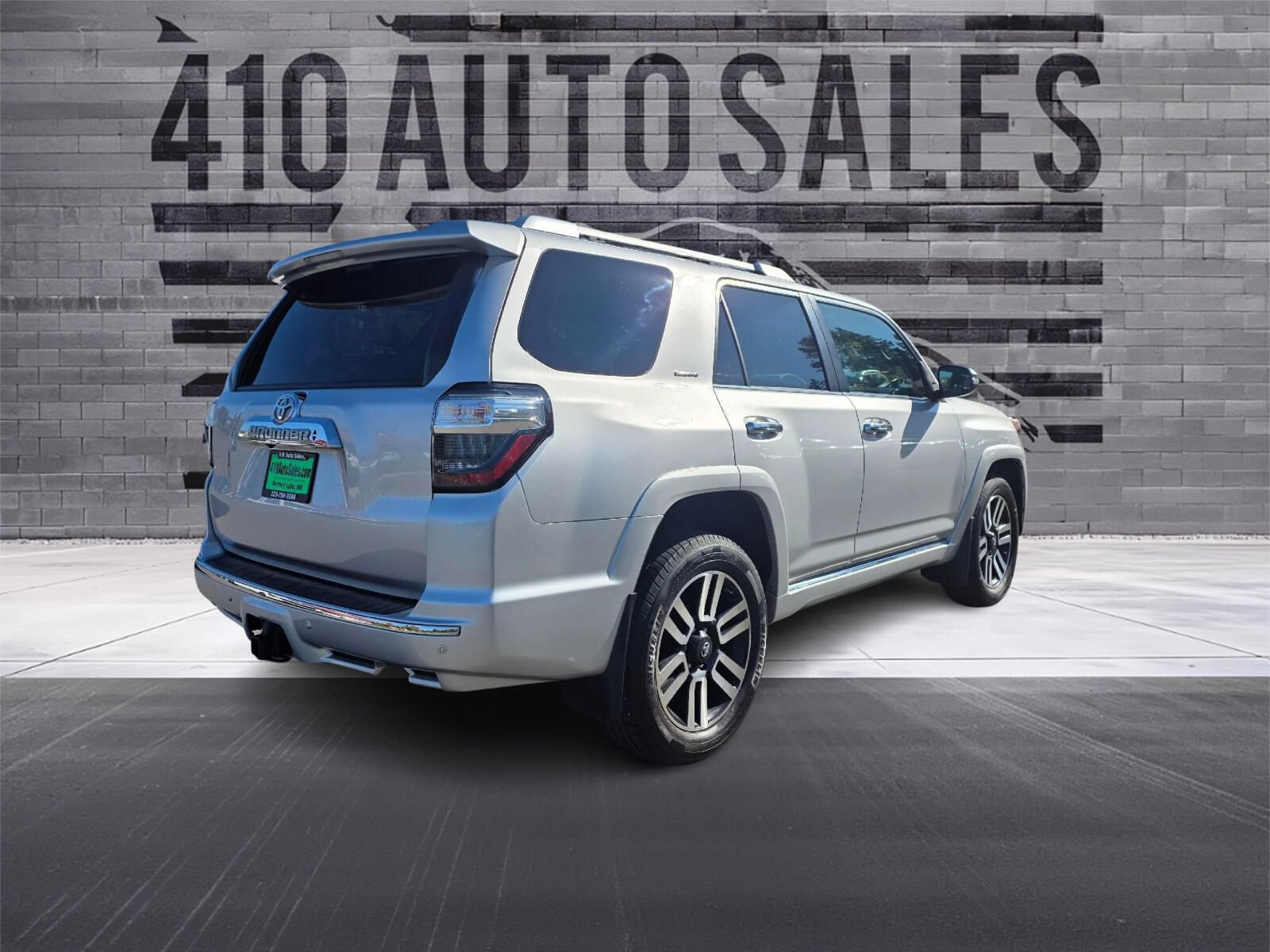 Used 2014 Toyota 4Runner Limited AWD/4WD image 3