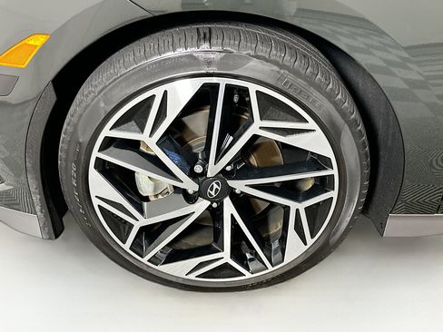 Used 2024 Hyundai Ioniq 6 SEL image 11