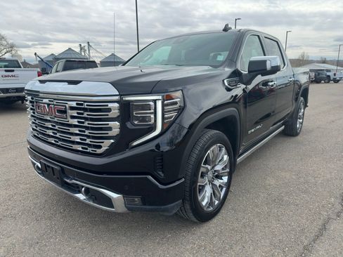 Used 2024 GMC Sierra 1500 Denali w/ Denali Reserve Package AWD/4WD image 3
