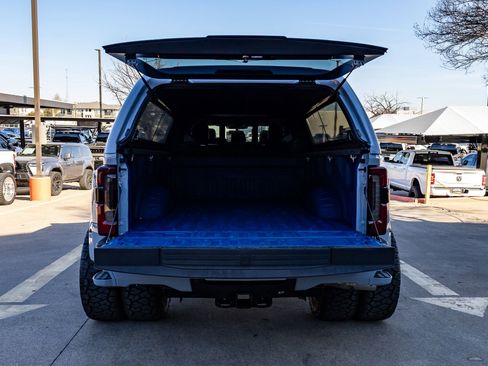 Used 2025 Ford F450 Platinum w/ FX4 Off-Road Package image 9