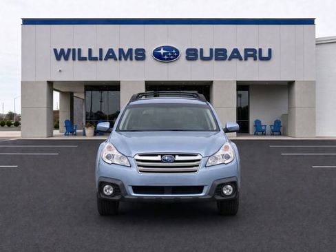 Used 2013 Subaru Outback 2.5i Premium w/ All-Weather Pkg AWD/4WD image 5