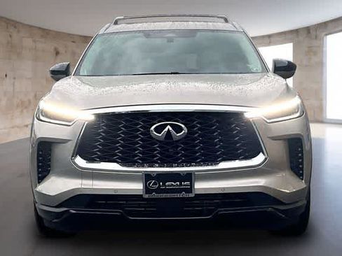 Used 2025 INFINITI QX60 Luxe w/ Vision Package AWD/4WD image 2