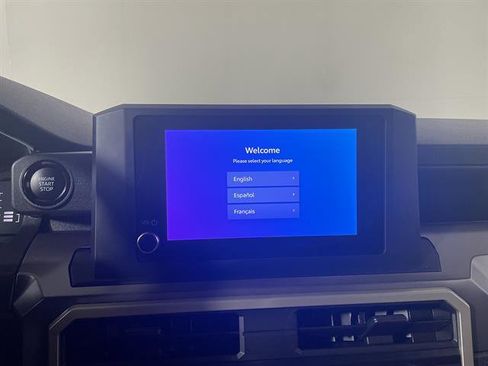 Certified 2025 Toyota Tacoma SR5 AWD/4WD image 16