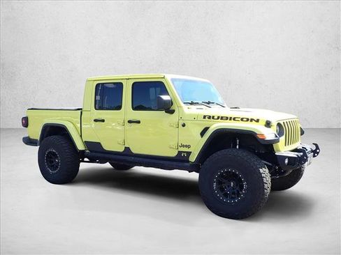 Used 2023 Jeep Gladiator Rubicon w/ Cold Weather Group AWD/4WD image 5