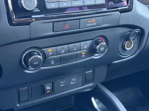 Used 2022 Nissan Frontier SV w/ Technology Package image 25