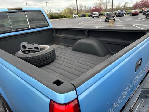Used 1996 Chevrolet Silverado 1500 2WD Regular Cab image 12