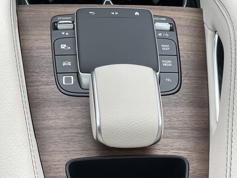 New 2026 Mercedes-Benz GLE 450e GLE 450e 4MATIC SUV image 31