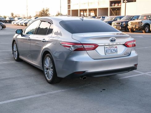 Certified 2020 Toyota Camry XLE w/ Driver Assist Package FWD image 6
