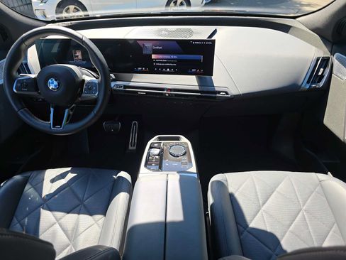 Used 2026 BMW iX xDrive60 w/ M Sport Package AWD/4WD image 19