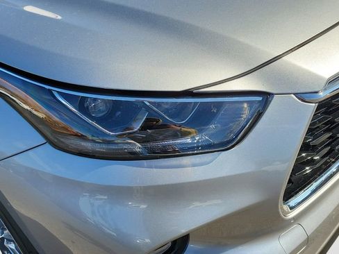 Used 2022 Toyota Highlander Limited image 9