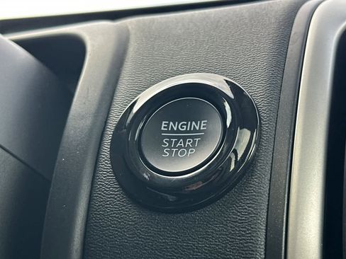 Certified 2025 Ford Expedition Active image 23