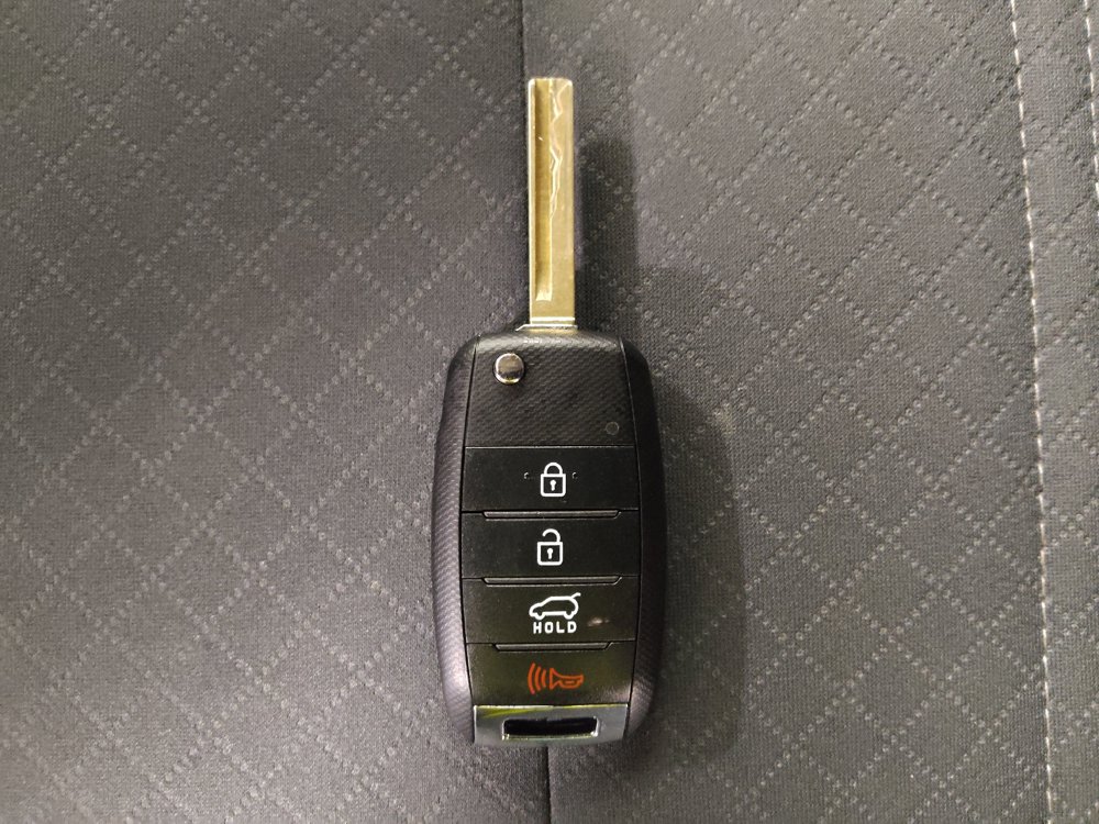 Used 2016 Kia Sorento AWD w/ LX Convenience Package image 32