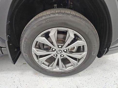 Certified 2023 Toyota RAV4 XLE Premium AWD/4WD image 9