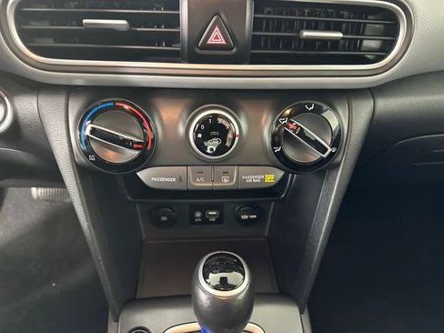 Used 2019 Hyundai Kona SEL image 23