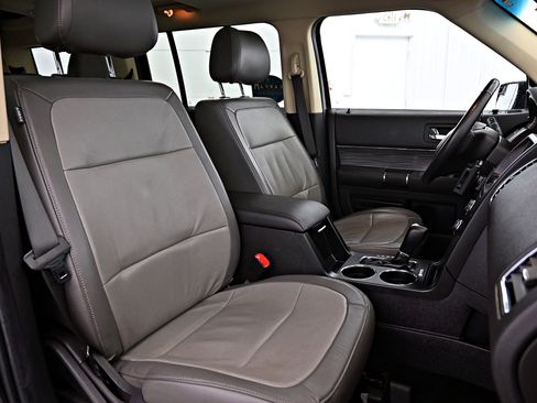 Used 2019 Ford Flex SEL w/ Equipment Group 202A image 28