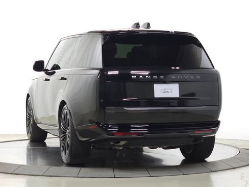 Used 2026 Land Rover Range Rover SE AWD/4WD image 4