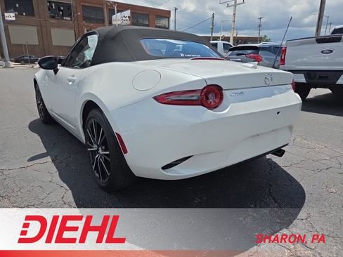 Used 2024 MAZDA MX-5 Miata Grand Touring RWD image 5