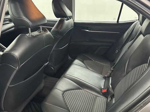 Used 2021 Toyota Camry SE image 26