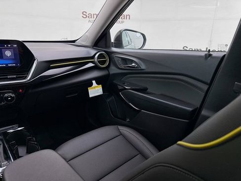New 2026 Chevrolet Trax ACTIV w/ Sunroof Package image 25