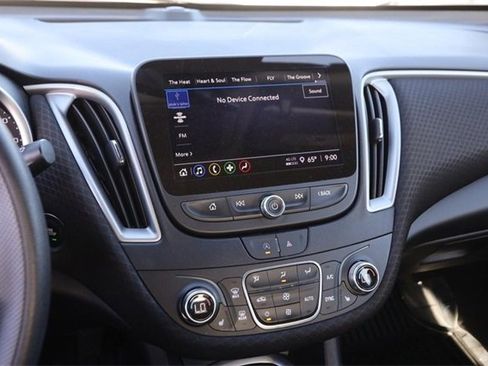 Used 2024 Chevrolet Malibu LT image 15