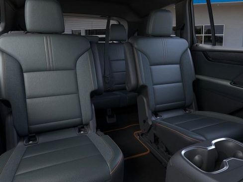 New 2026 GMC Acadia AT4 w/ Luxury Package image 17