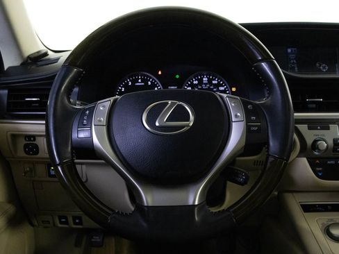 Used 2014 Lexus ES 350 w/ Luxury Package image 28