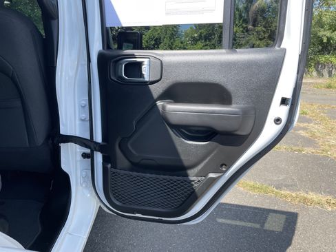 Used 2024 Jeep Wrangler Sport S w/ Convenience Group image 13