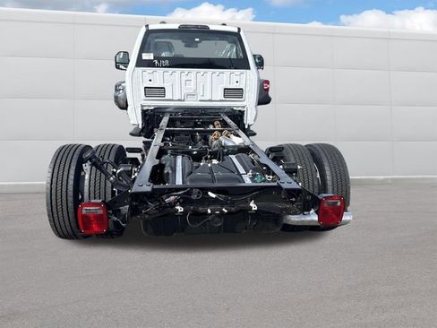New 2026 Ford F550 4x4 Regular Cab Super Duty image 3