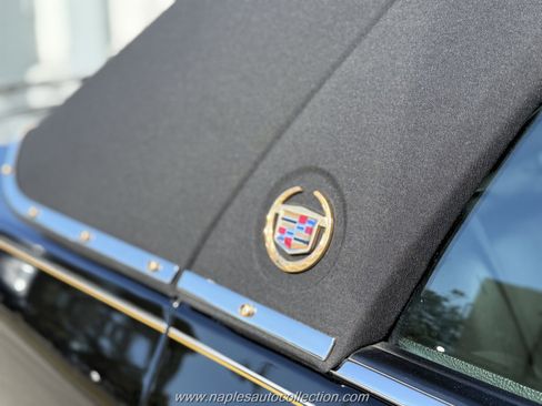 Used 2011 Cadillac DTS Premium image 20