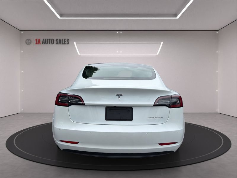 Used 2020 Tesla Model 3 Long Range AWD/4WD image 4