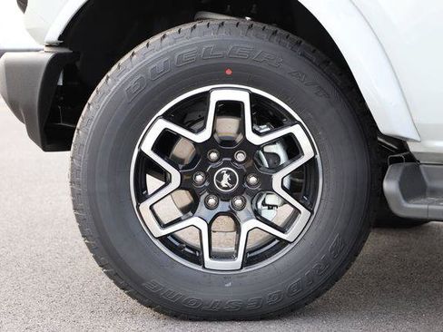 New 2026 Ford Bronco Outer Banks AWD/4WD image 2