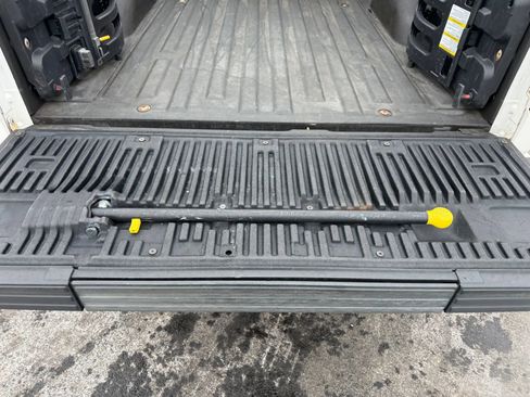 Used 2011 Ford F150 Lariat Limited image 42