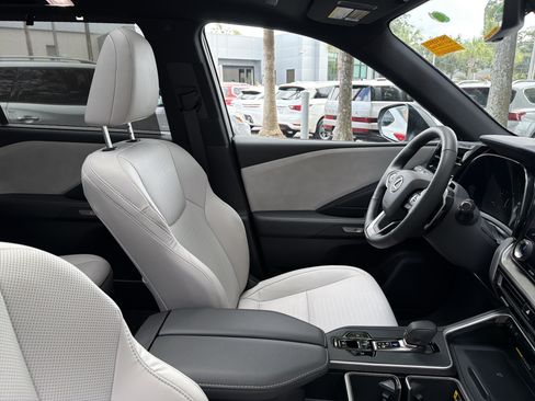 Used 2026 Lexus TX 350 FWD w/ Technology Package image 45