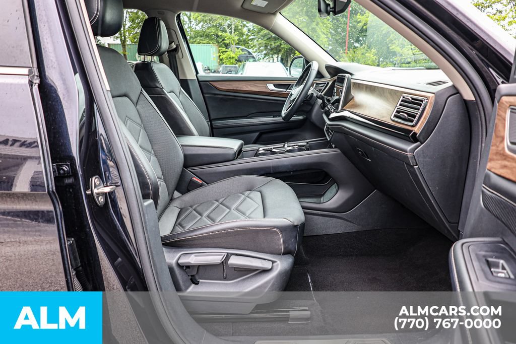 Used 2024 Volkswagen Atlas SE FWD image 21