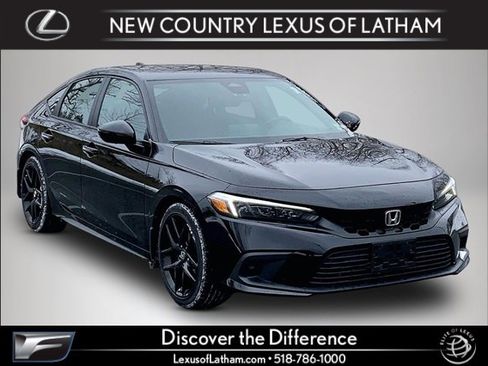 Used 2023 Honda Civic Sport image 1