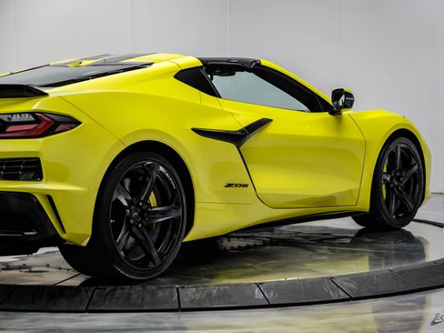 Used 2024 Chevrolet Corvette Z06 w/ Stealth Interior Trim Package image 26