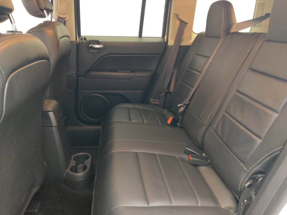 Used 2017 Jeep Patriot High Altitude FWD image 18