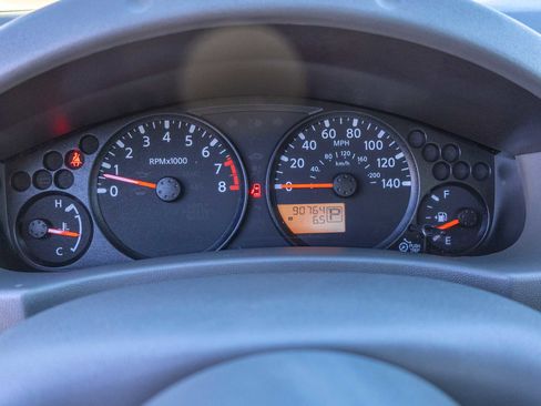 Used 2021 Nissan Frontier S image 12