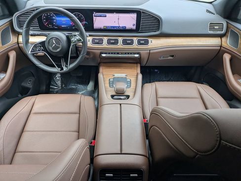 Used 2024 Mercedes-Benz GLE 450 4MATIC image 7