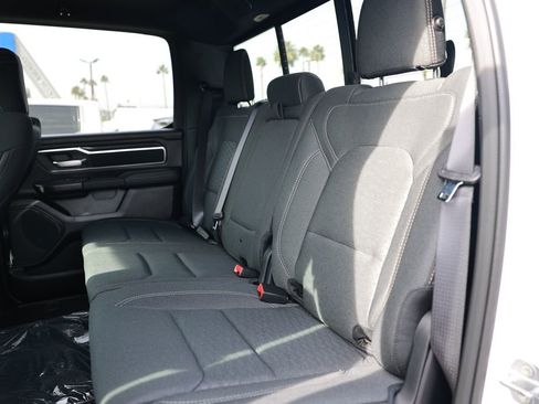 New 2026 RAM 1500 4x4 Crew Cab image 31