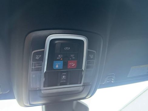 Used 2025 RAM 1500 Big Horn AWD/4WD image 26