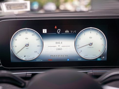 Used 2025 Mercedes-Benz Maybach GLS 600 4MATIC image 9