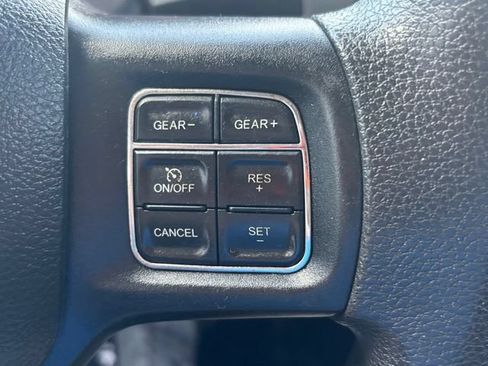 Used 2020 RAM 1500 Classic SLT AWD/4WD image 29