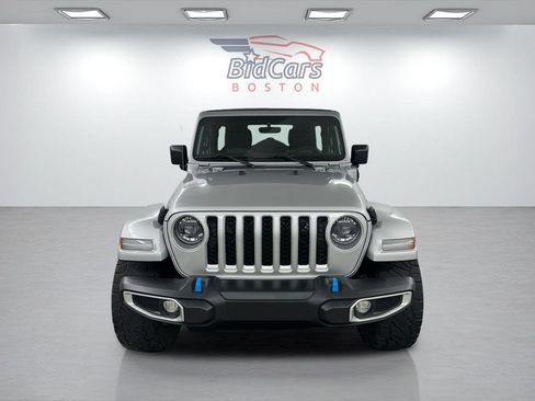 Used 2023 Jeep Wrangler Unlimited Sahara w/ Cold Weather Group AWD/4WD image 2