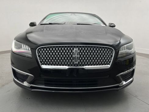 Used 2020 Lincoln MKZ image 2