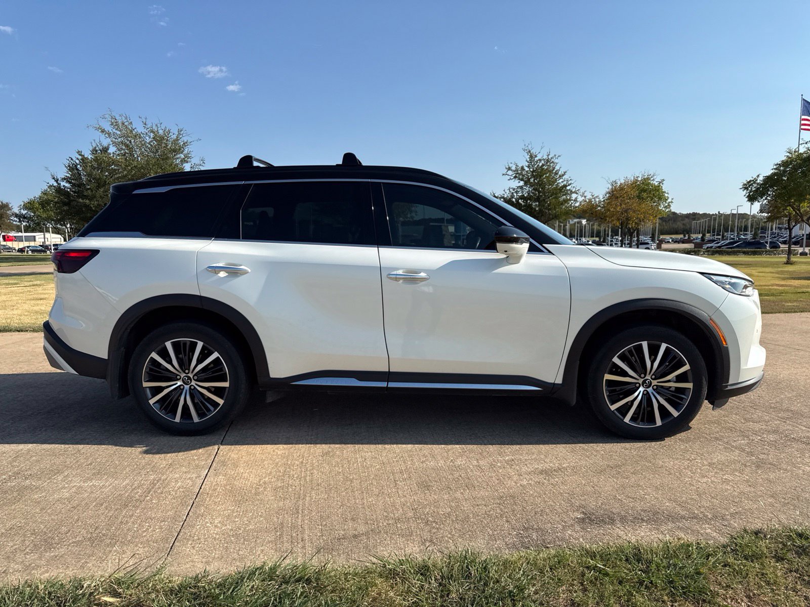 Used 2025 INFINITI QX60 Autograph w/ Cargo Package AWD/4WD image 7