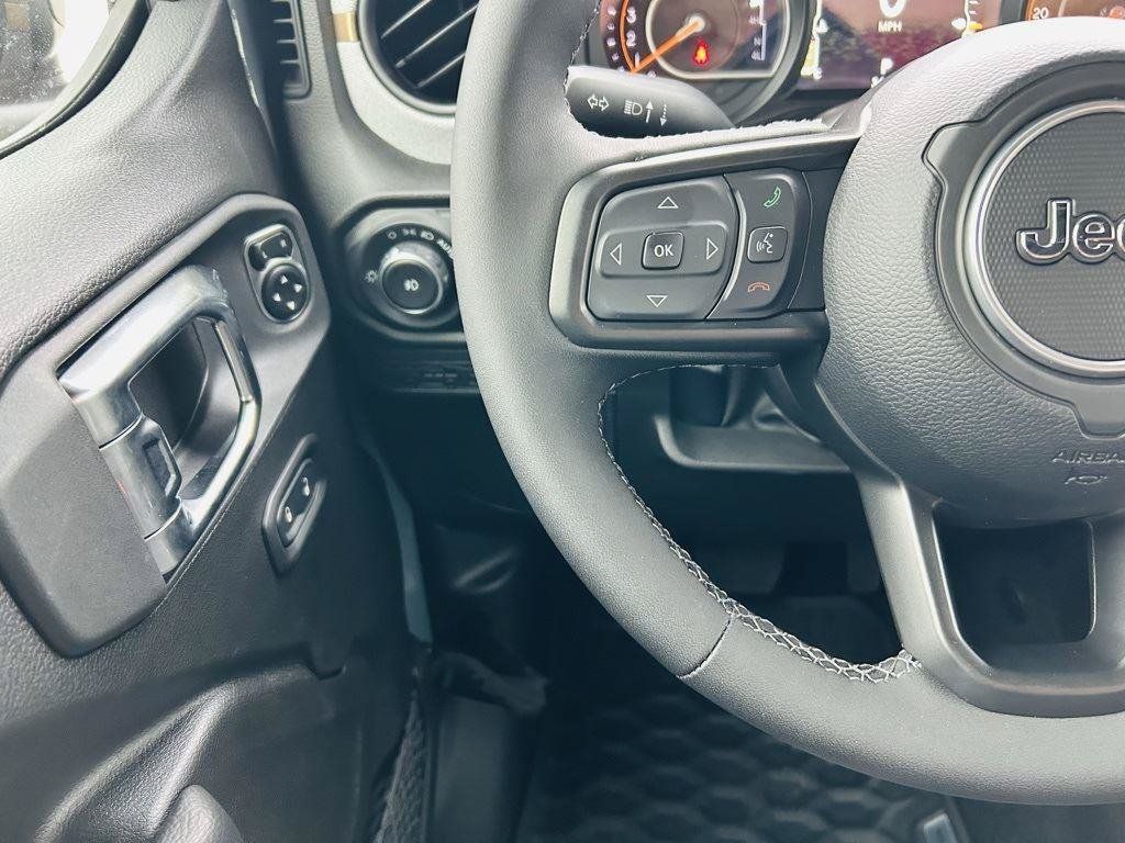 New 2025 Jeep Wrangler Unlimited Sport AWD/4WD image 18